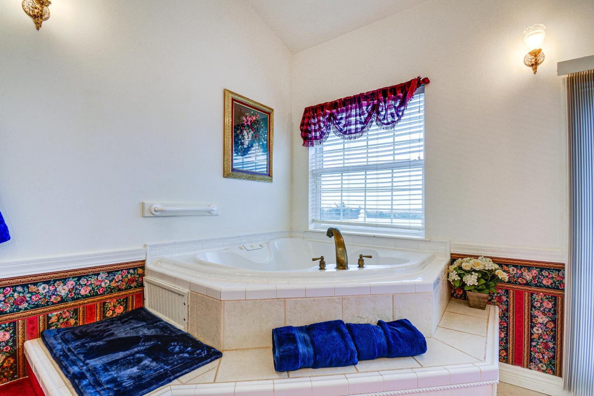 Ocean Shores Condo Rental With View - Walk To Beach! Extérieur photo